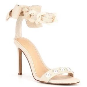 Gianni Bini x Jess Southern Pearl Studded Bow Back Chain Heel Sandals sz…